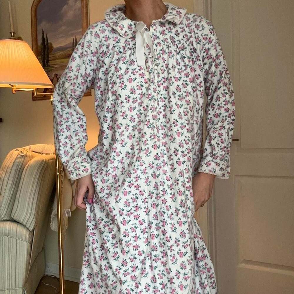 Vintage 80s Floral Print Long Sleeve Nightgown Cottagecore